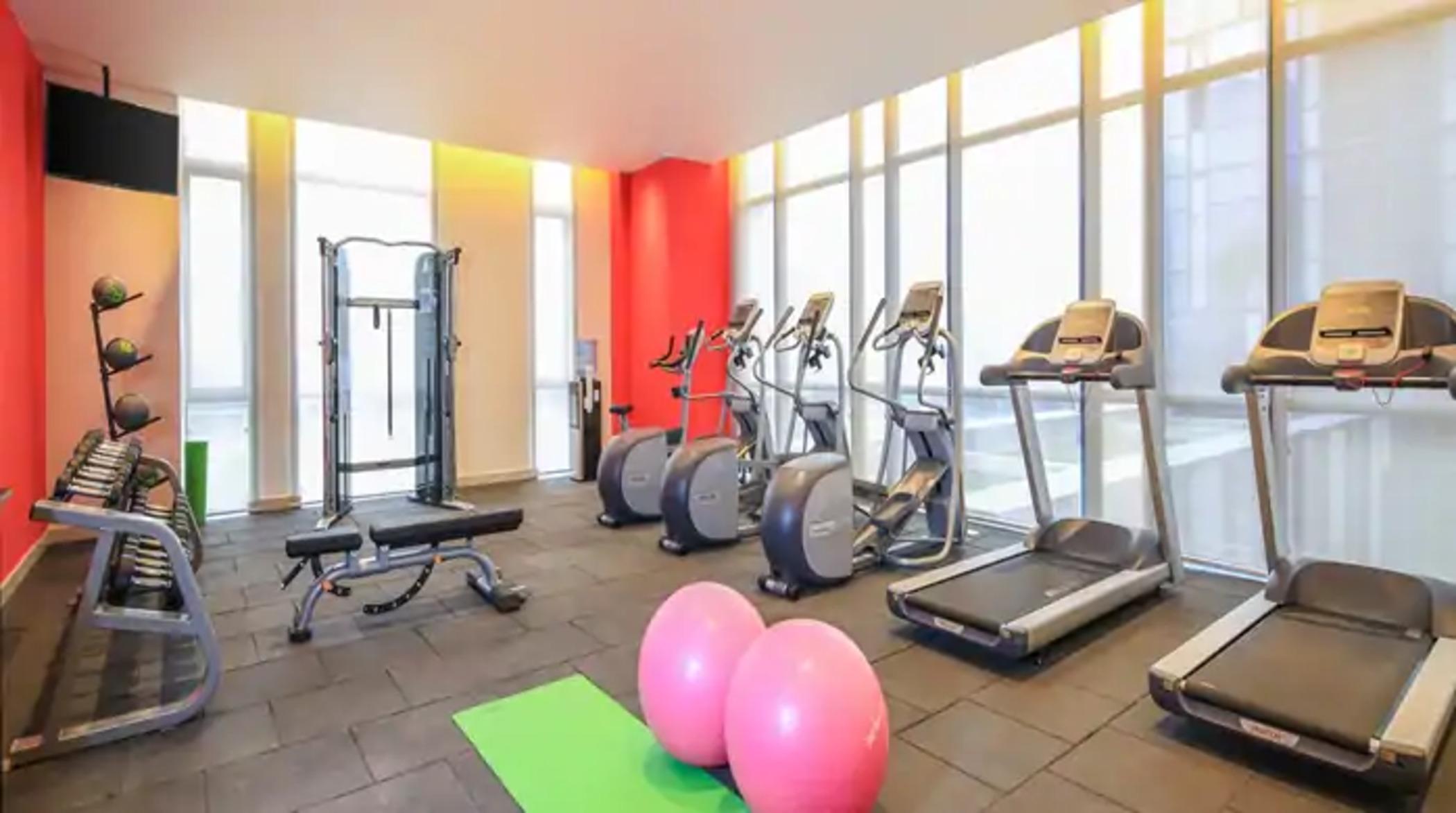 Hilton Garden Inn Нинбо Экстерьер фото