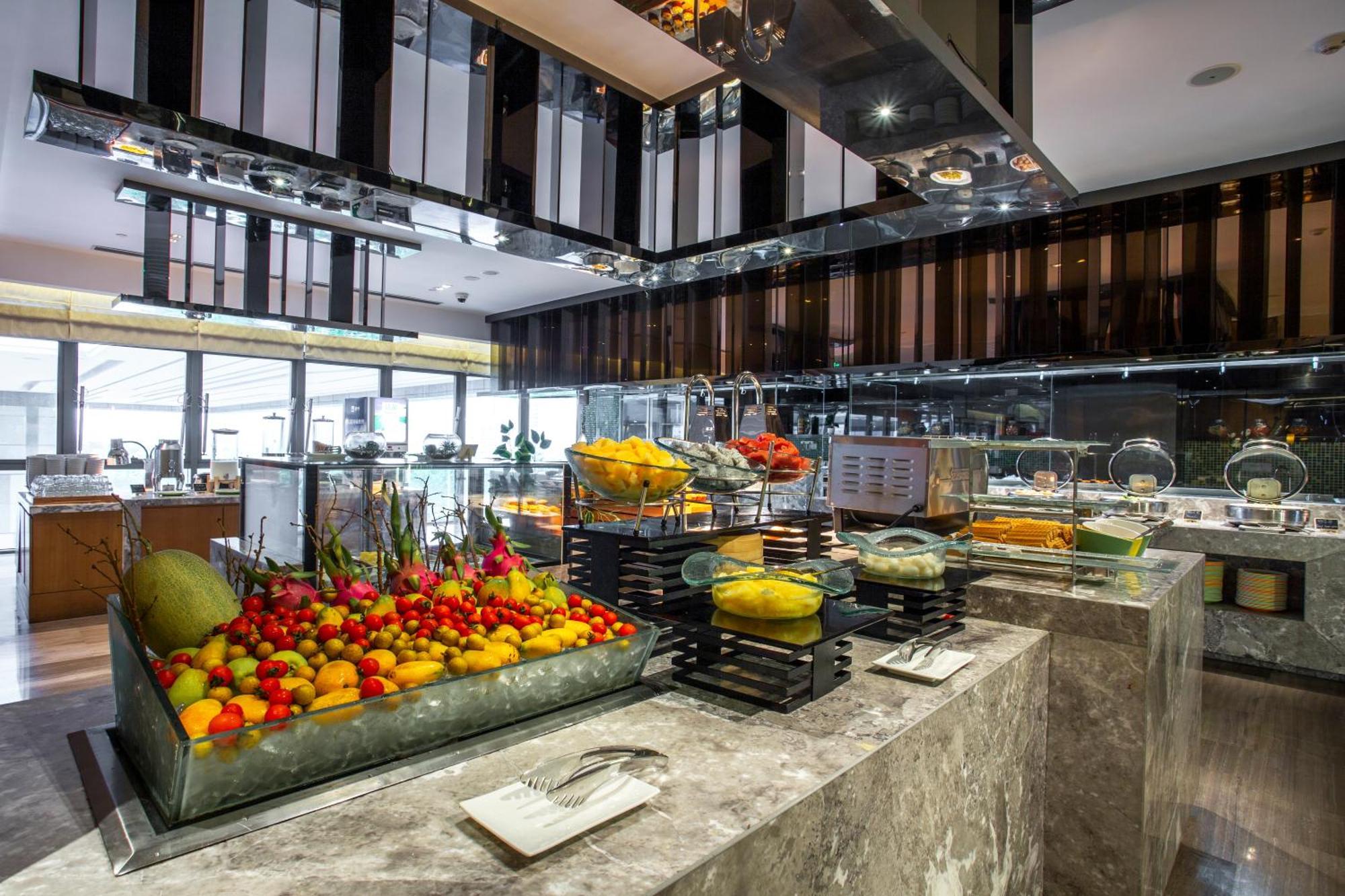 Hilton Garden Inn Нинбо Экстерьер фото