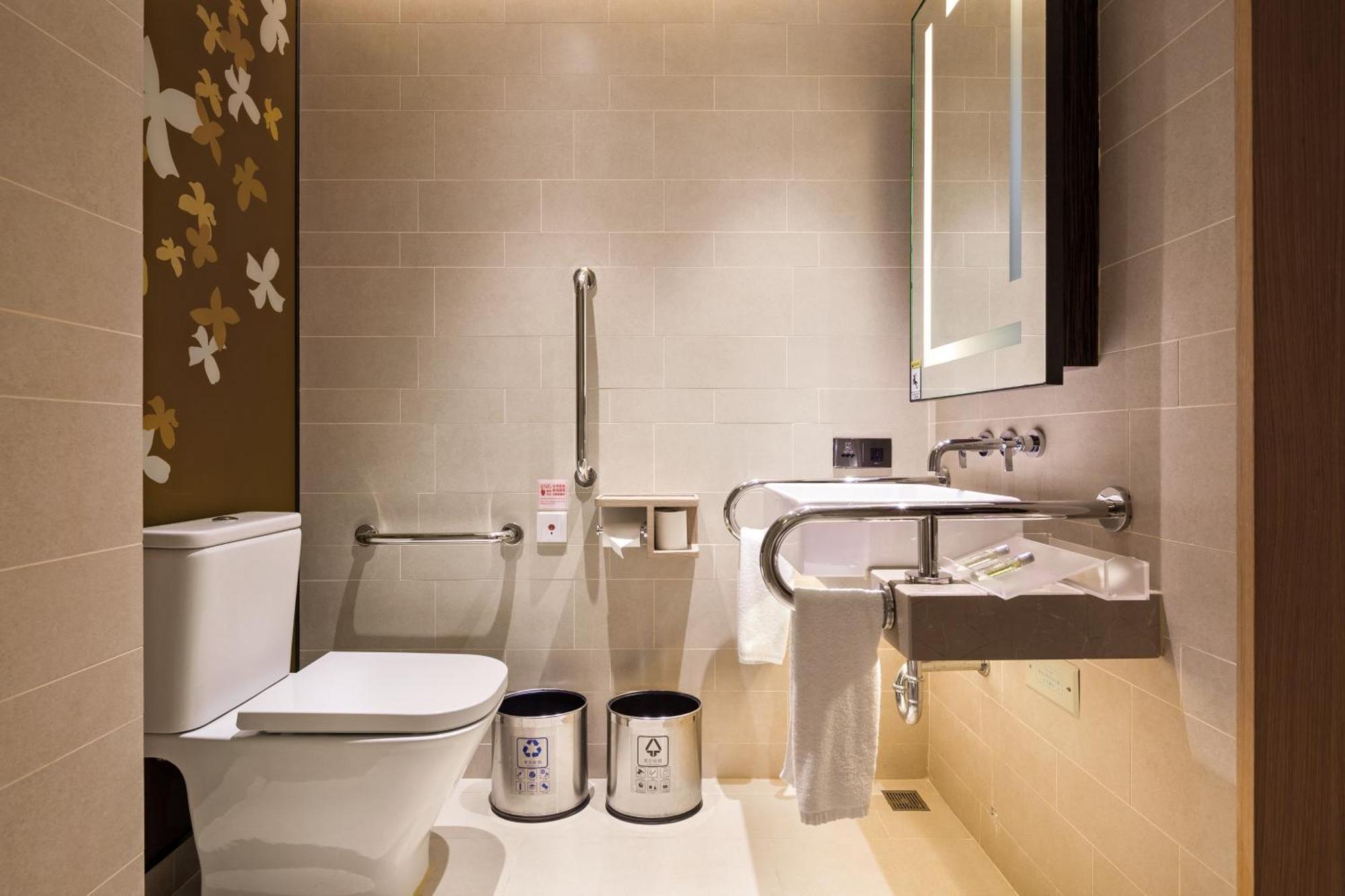 Hilton Garden Inn Нинбо Экстерьер фото